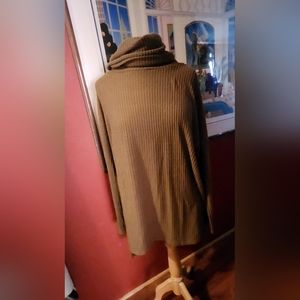 Long sleeve high collar turtleneck